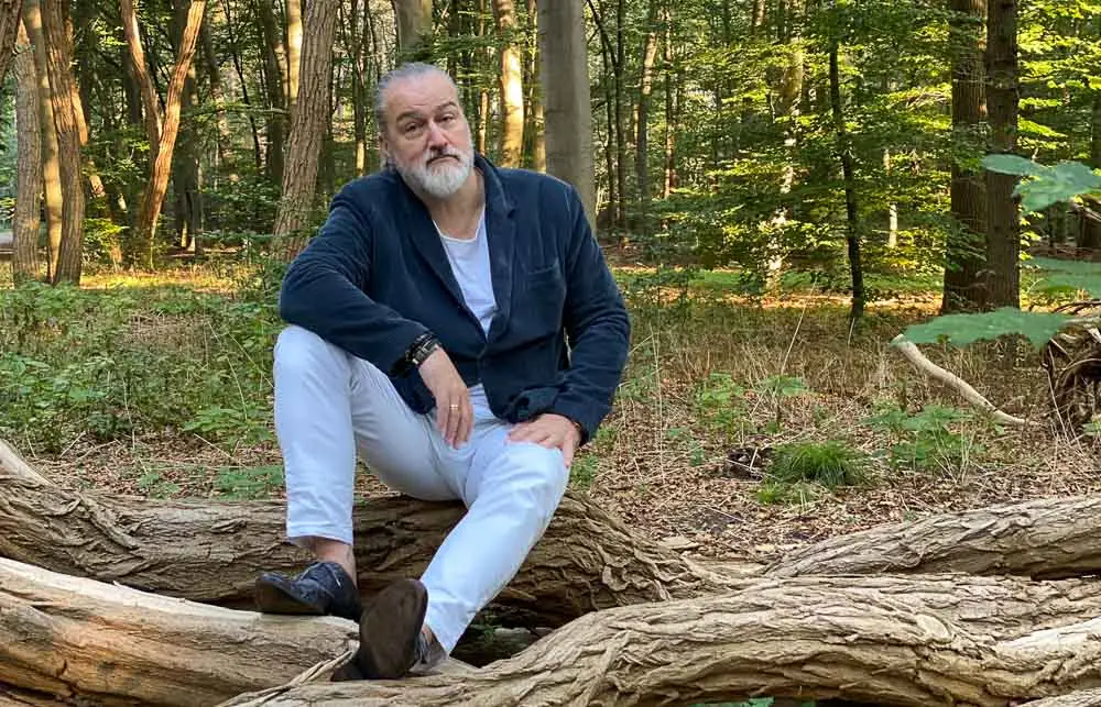 Een portret van kunstschilder en portretschilder Dimitri Habich